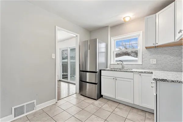 $300,000 | 2316 South 10th Avenue, Broadview, IL 60155