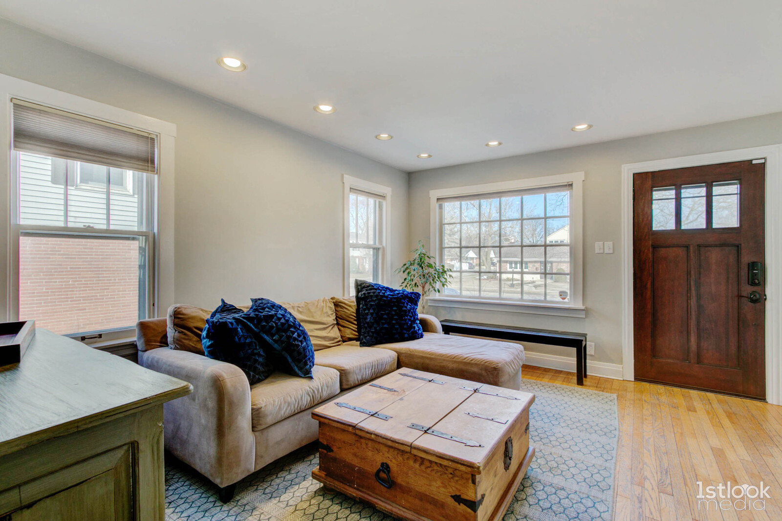 1112 Potter Road Park Ridge, IL 60068 - Photo 3 of 26