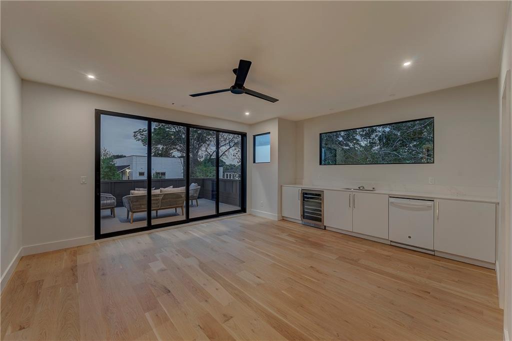 787 Bonaventure Avenue Northeast Atlanta, GA 30306 - Photo 43 of 64 a view of an empty room with glass door