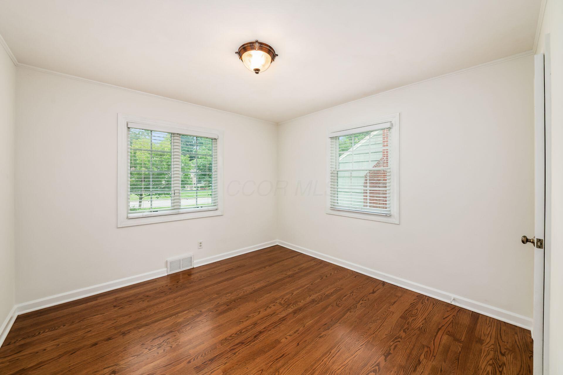 2228 Ridgeview Road Columbus, OH 43221 - Photo 21 of 51 Bedroom 3