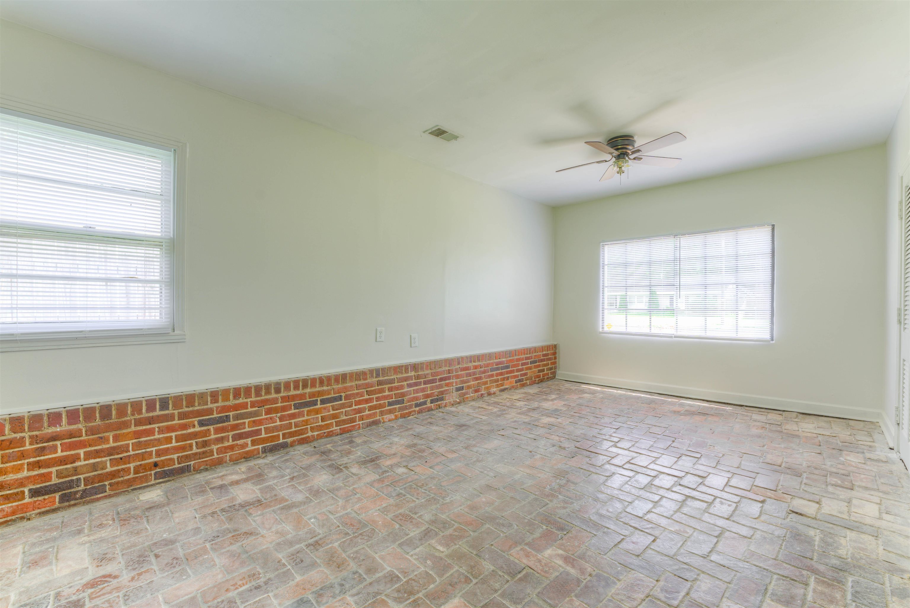 1261 West Perkins Road Memphis, TN 38117 - Photo 9 of 35 Gallery Image 9