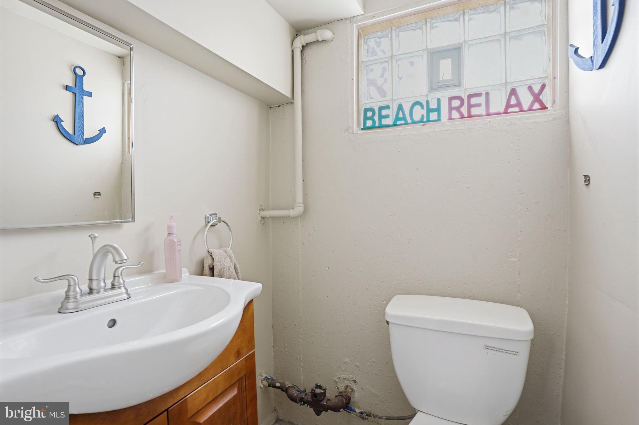 12701 Medford Road Philadelphia, PA 19154 - Photo 21 of 33 Basement half bath
