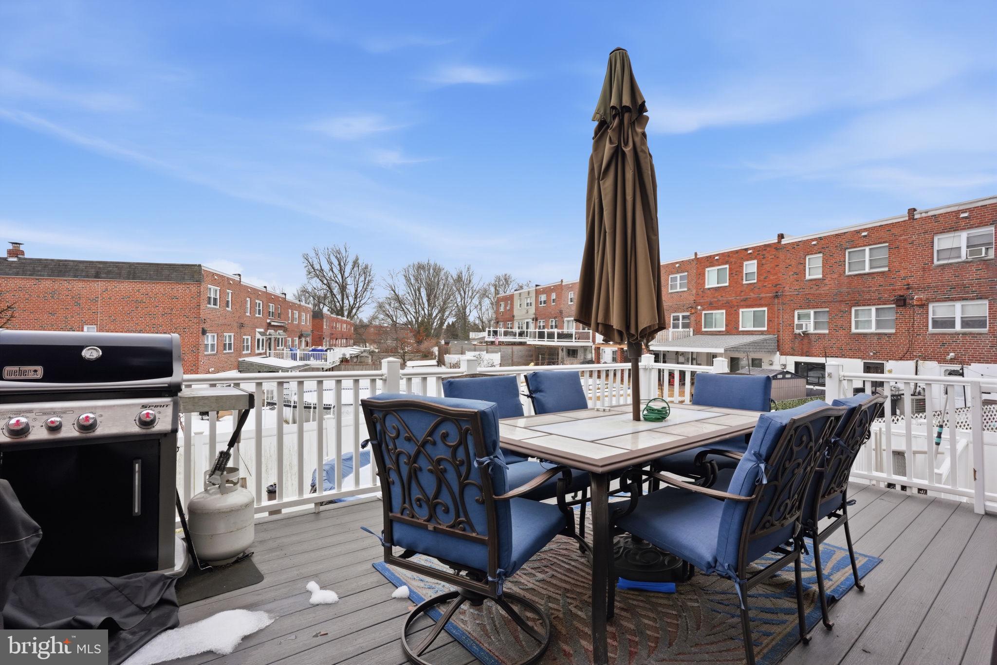 12701 Medford Road Philadelphia, PA 19154 - Photo 27 of 33 Trex Deck