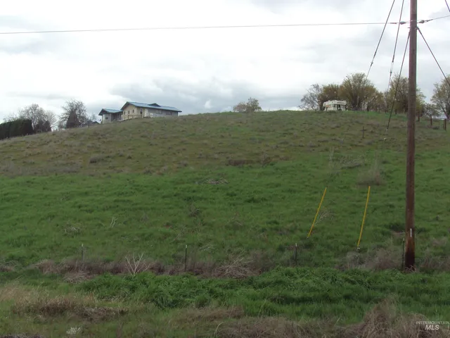 $79,900 | 2070 Sargent Drive, Clarkston, WA 99403