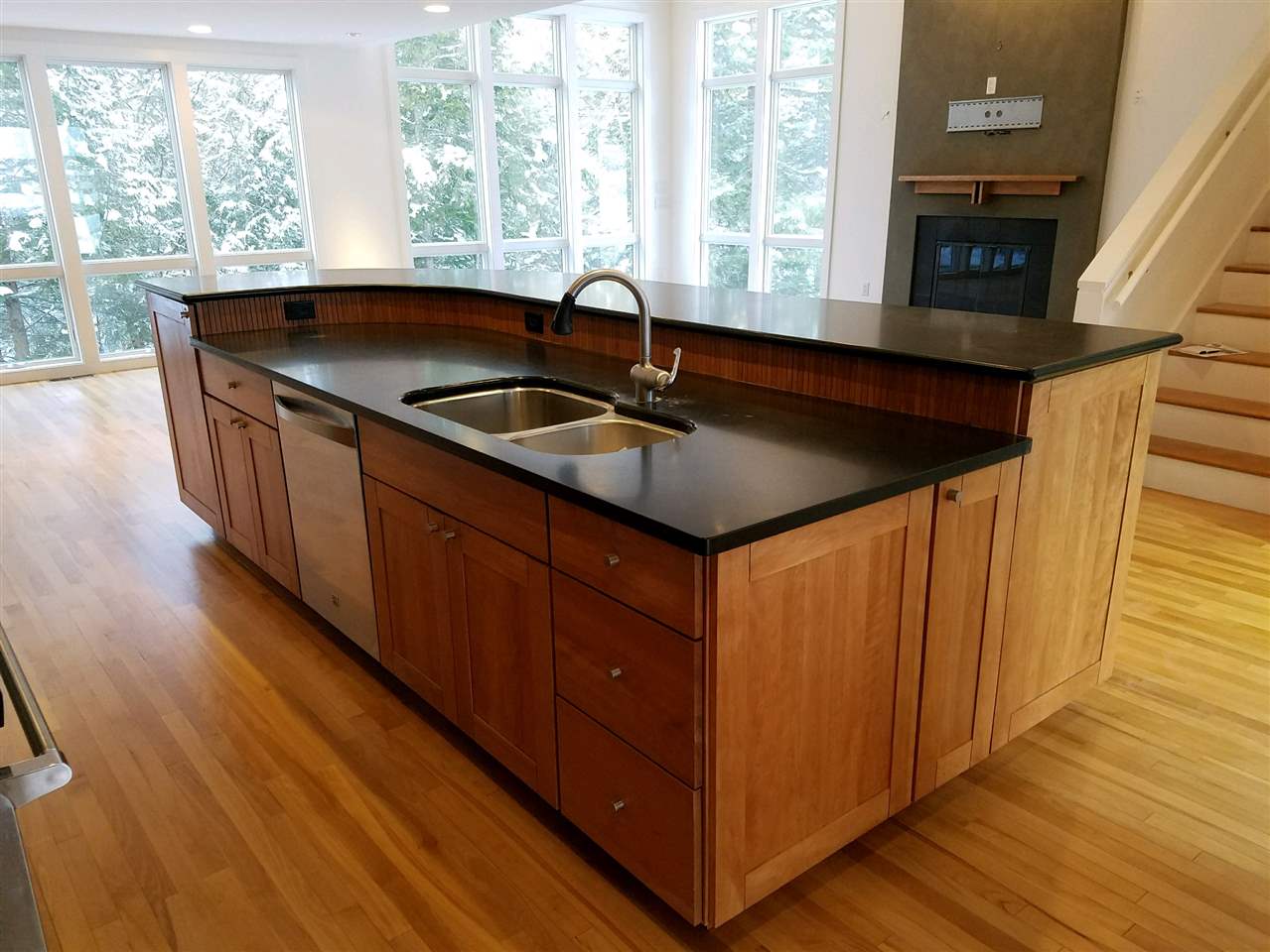 32 Hetzel Road Lebanon, NH 03766 - Photo 5 of 40 Gallery Image 5
