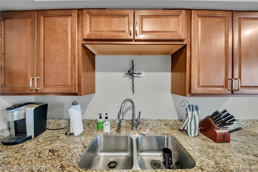 731-733 Harcourt Road Grosse Pointe Park, MI 48230 - Photo 14 of 40