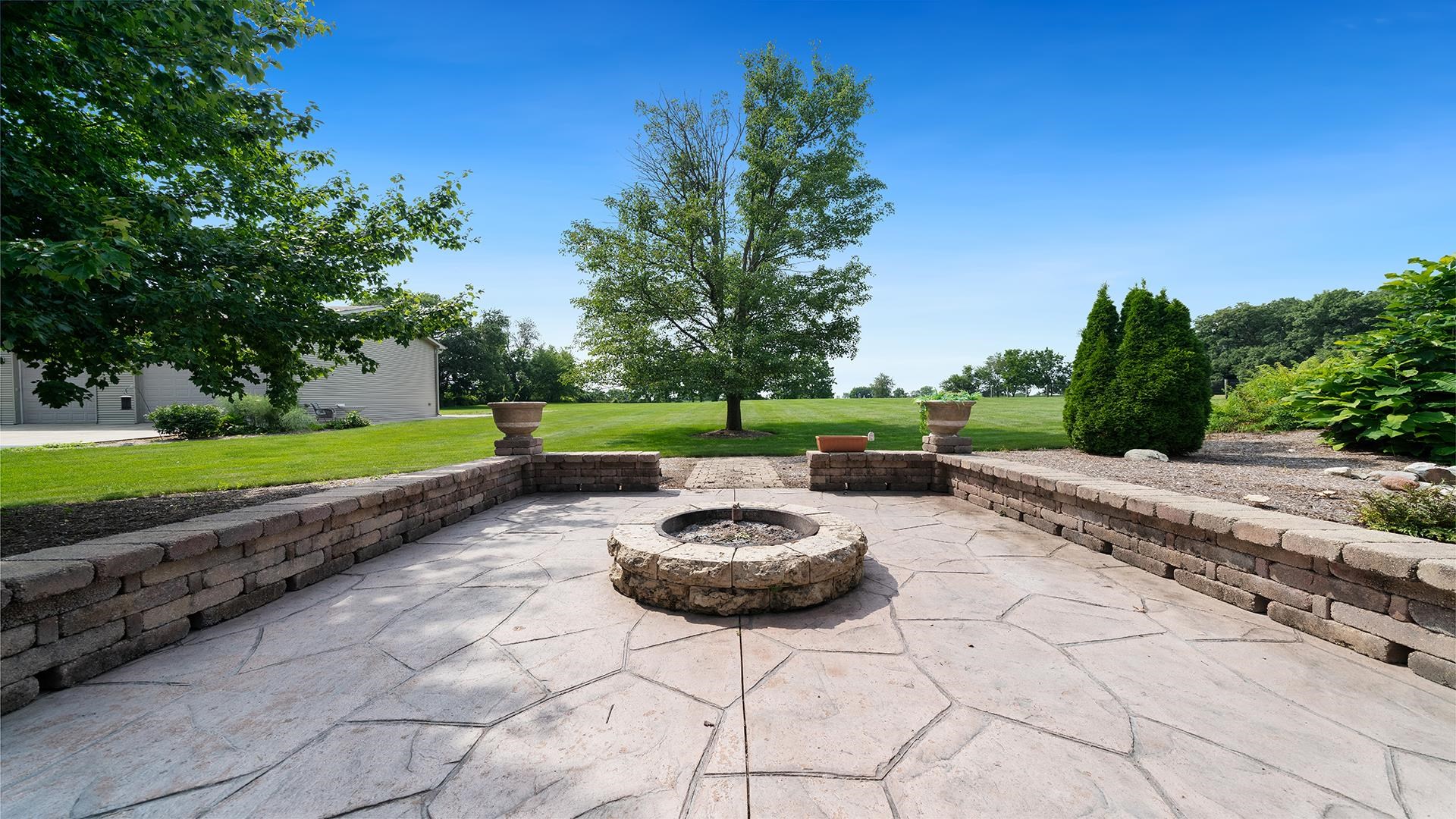 2721 Squaw Prairie Road Belvidere, IL 61008 - Photo 38 of 49 Gallery Image 38