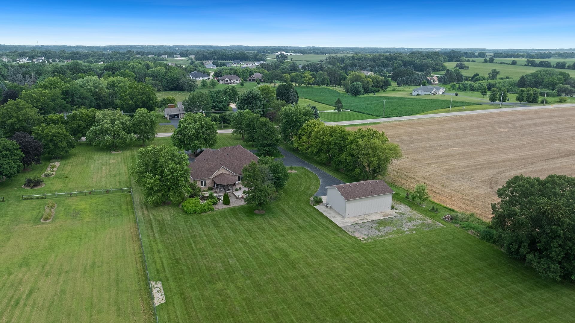 2721 Squaw Prairie Road Belvidere, IL 61008 - Photo 48 of 49 Gallery Image 48