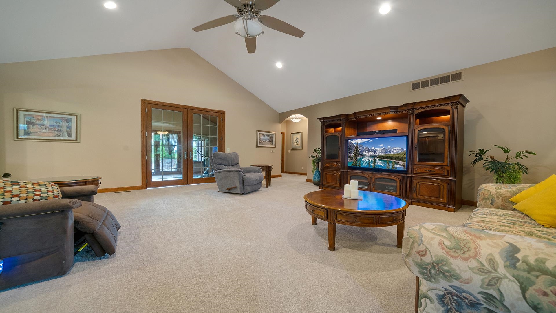 2721 Squaw Prairie Road Belvidere, IL 61008 - Photo 9 of 49 Gallery Image 9