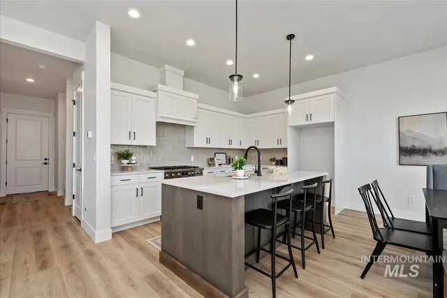 $496,880 | 728 South Calhoun Lane, Star, ID 83669