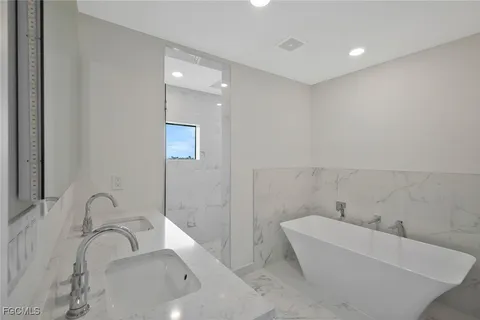 $1,550,000 | 3505 Northwest 44th Avenue, Cape Coral, FL 33993