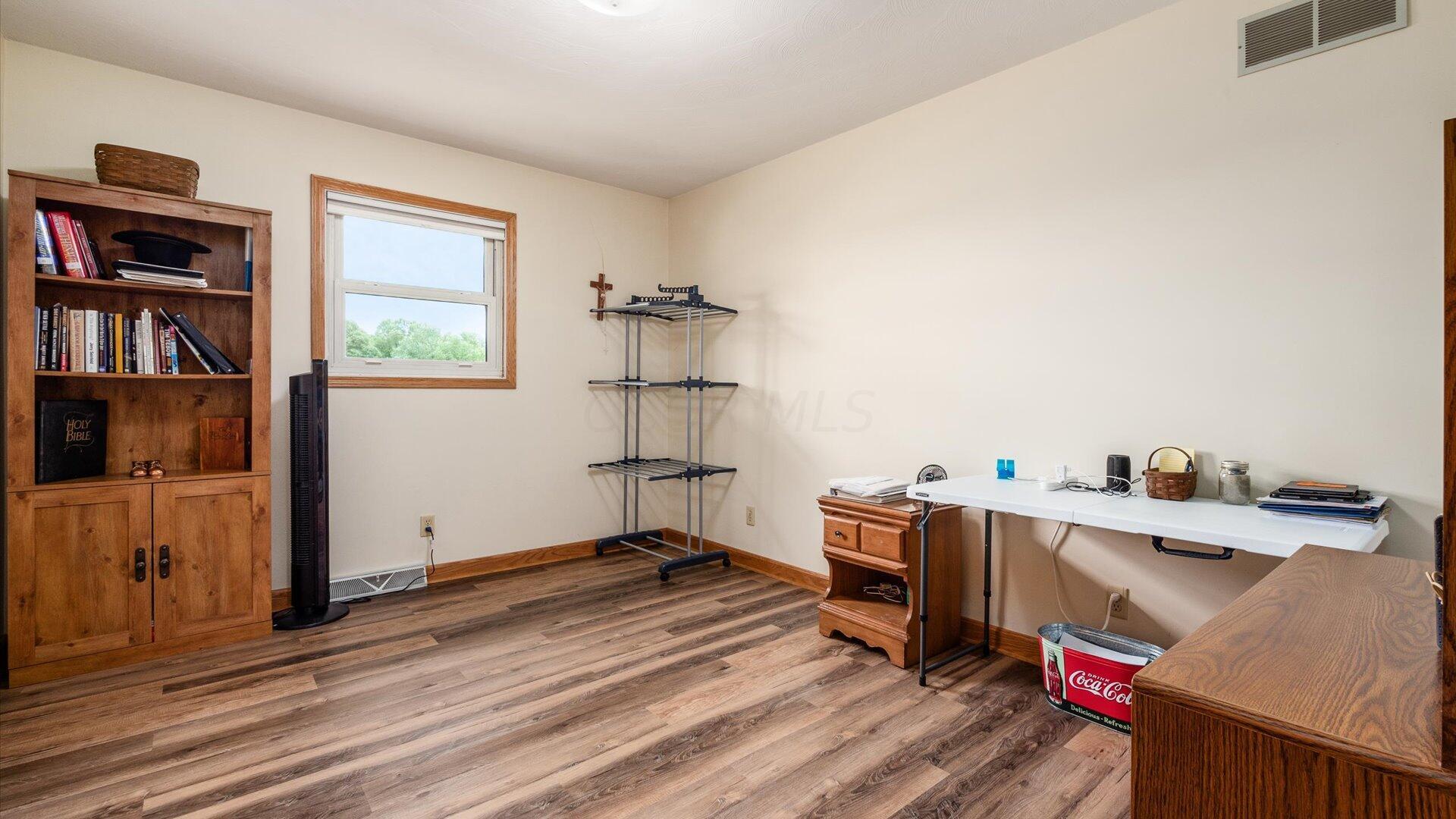155 Fulkerson Road Zanesville, OH 43701 - Photo 23 of 70 23-z 155 Fulkerson054