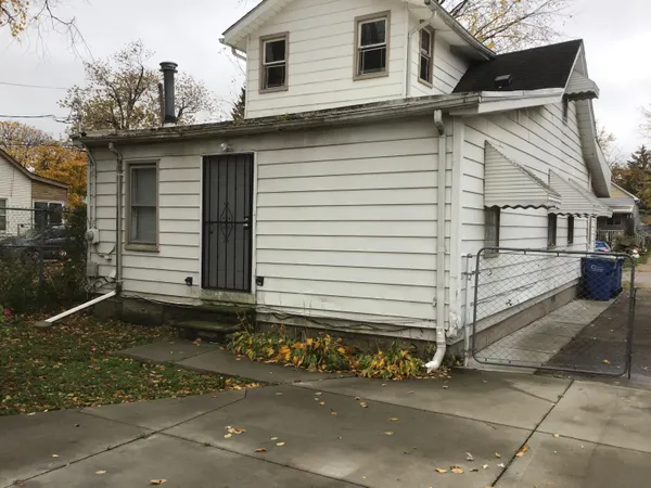 $105,000 | 7551 Hudson Avenue, Warren, MI 48091