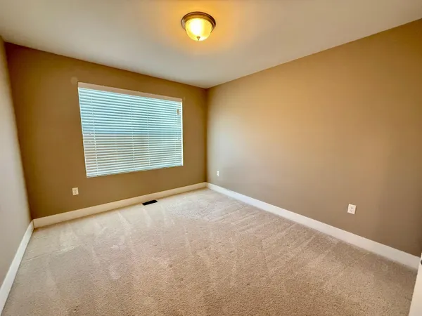 $3,100 | 2564 West Towne Street, Ann Arbor, MI 48103