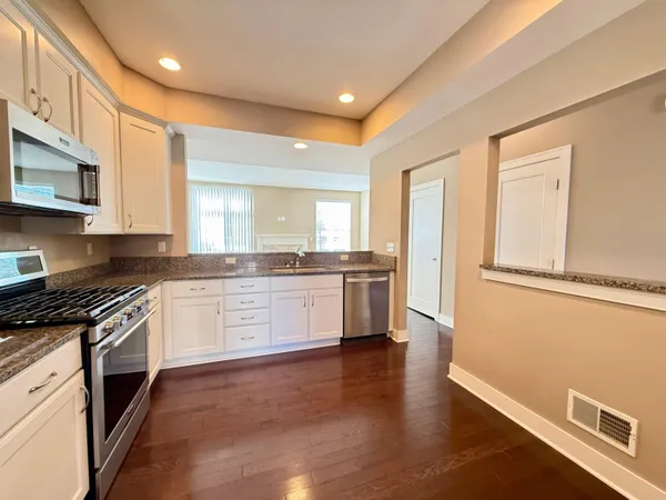 $3,100 | 2564 West Towne Street, Ann Arbor, MI 48103