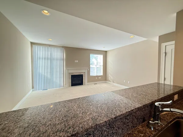 $3,100 | 2564 West Towne Street, Ann Arbor, MI 48103