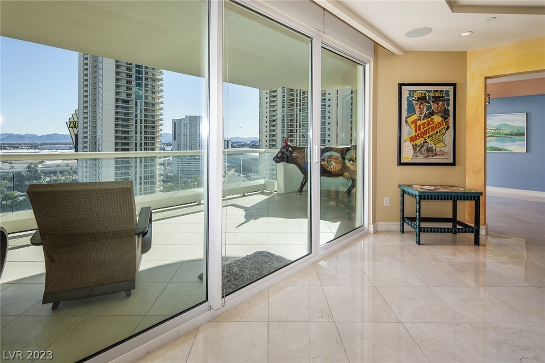 2747 Paradise Road, Unit 1403 Las Vegas, NV 89109 - Photo 13 of 40