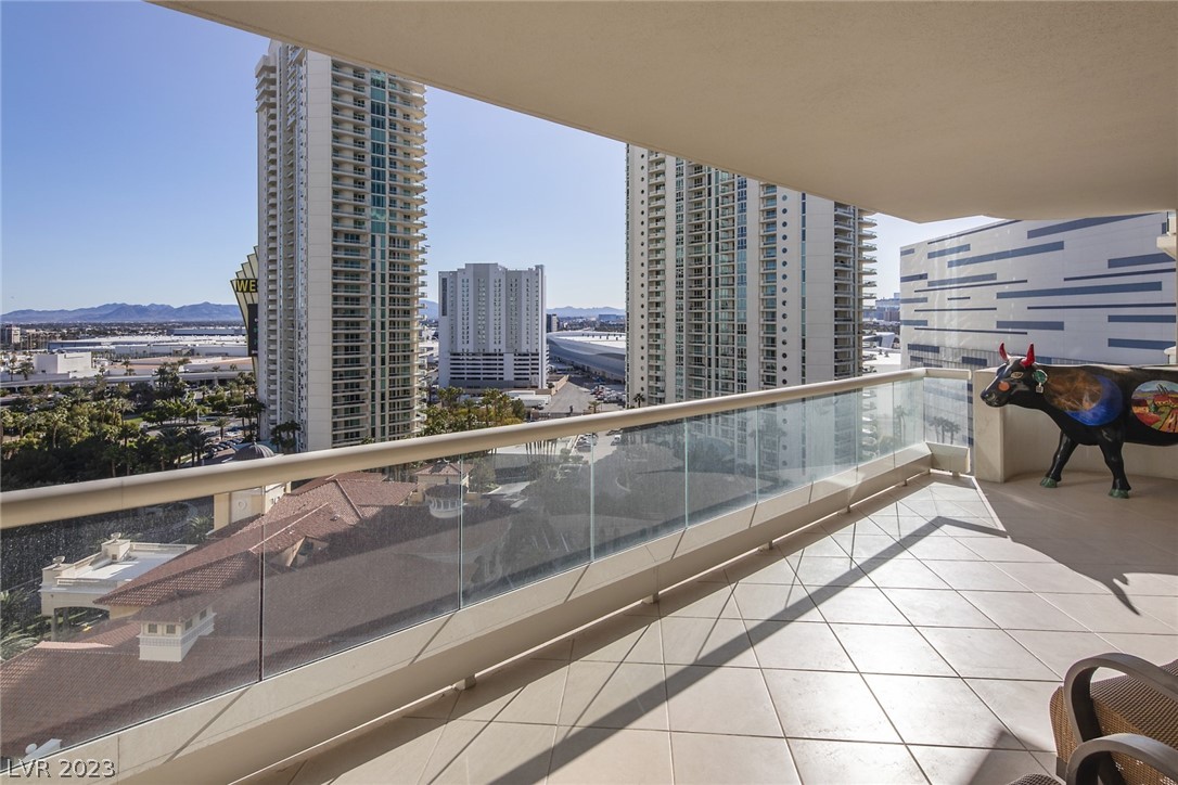 2747 Paradise Road, Unit 1403 Las Vegas, NV 89109 - Photo 19 of 40