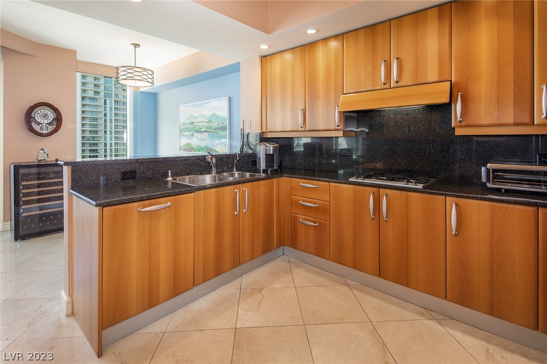 2747 Paradise Road, Unit 1403 Las Vegas, NV 89109 - Photo 27 of 40