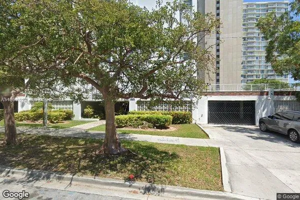 $520,000 | 145 Southeast 25th Road, Unit 502, Miami, FL 33129