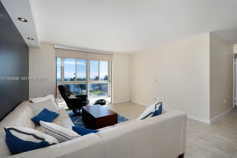 $520,000 | 145 Southeast 25th Road, Unit 502, Miami, FL 33129