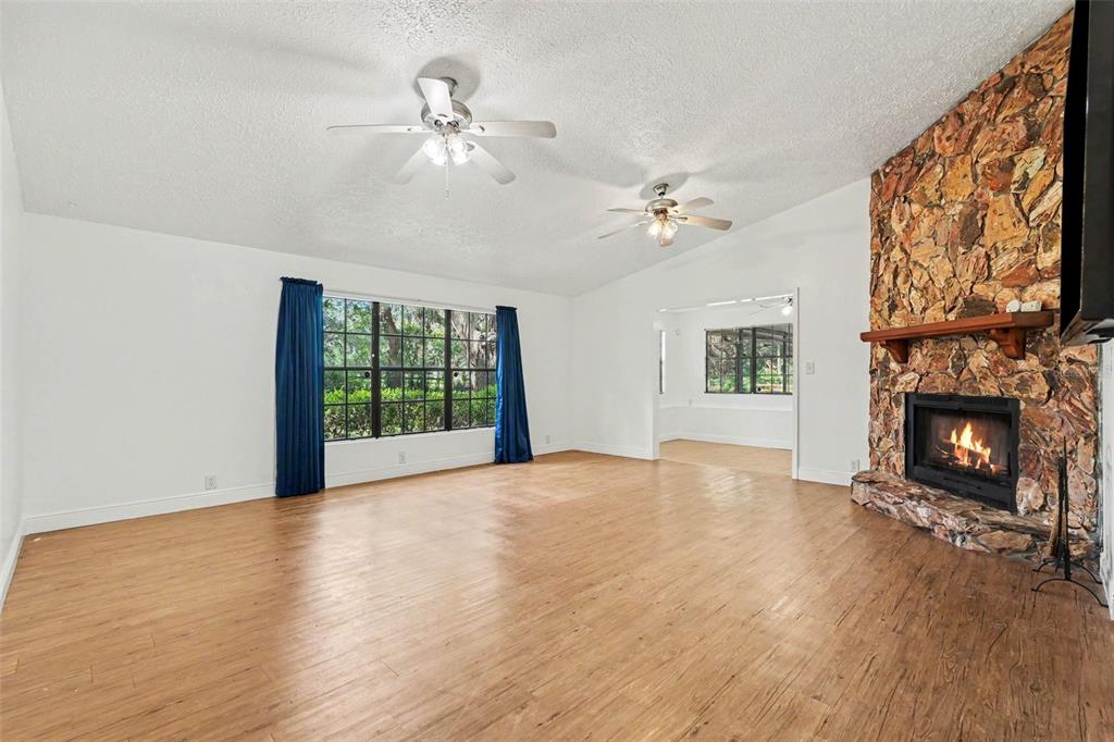 231 Duke Simms Road Brandon, FL 33511 - Photo 11 of 35