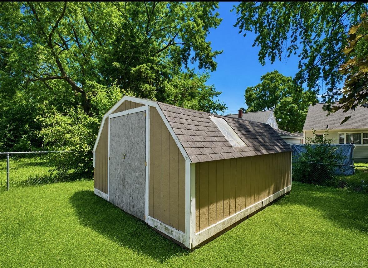 3001 Brandon Street Flint, MI 48503 - Photo 3 of 20