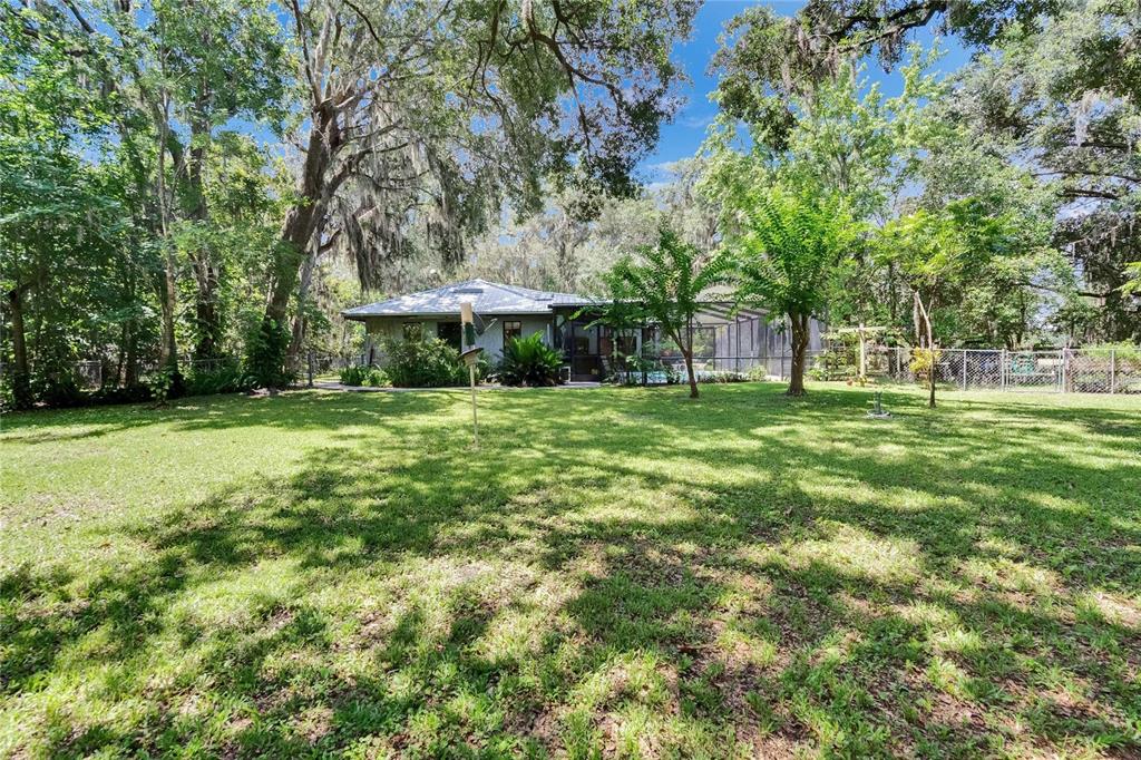 3102 East Trapnell Road Plant City, FL 33566 - Photo 6 of 100