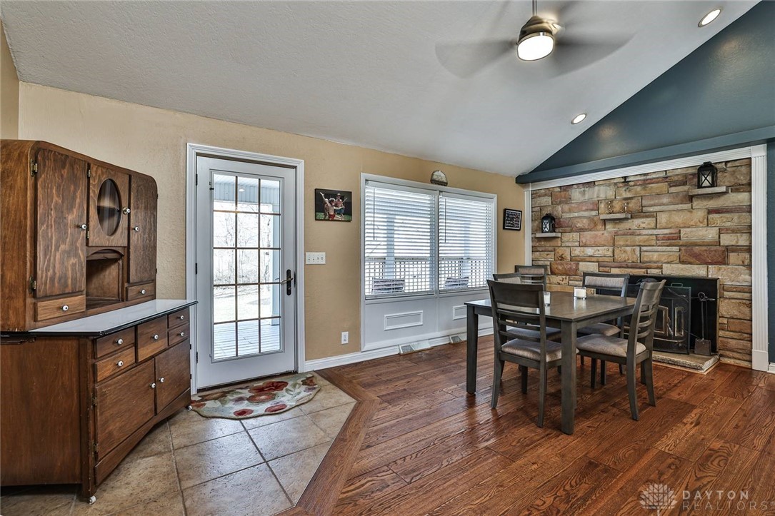 9056 Clearcreek Road Springboro, OH 45066 - Photo 5 of 31 Gallery Image 5