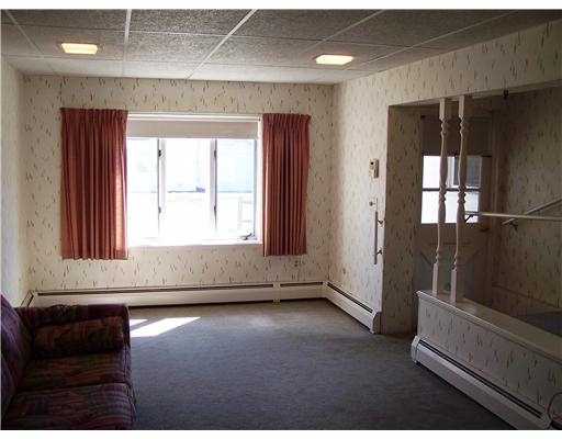75 Merle Street Warwick, RI 02889 - Photo 6 of 12 Living Room.