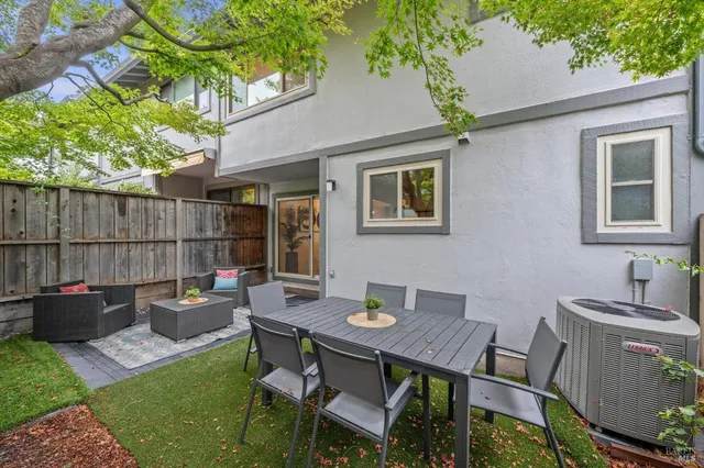 $919,000 | 211 Danielle Way, San Rafael, CA 94903