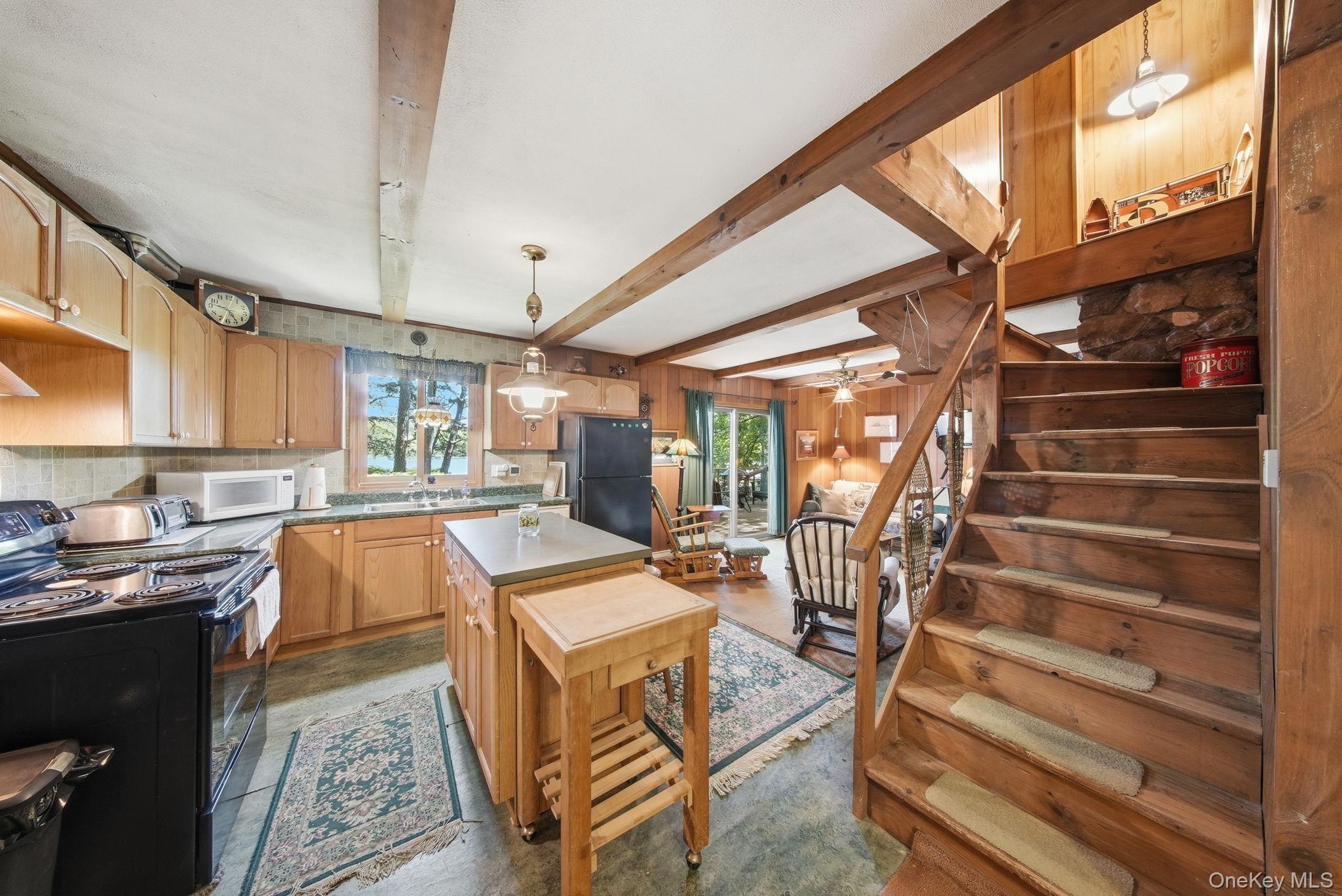 67 E Road Wurtsboro, NY 12790 - Photo 7 of 43