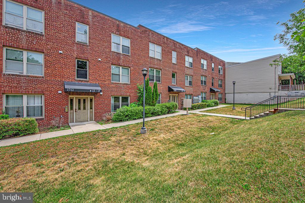 1712 W Street Southeast, Unit 17 Washington, DC 20020 - Photo 2 of 37