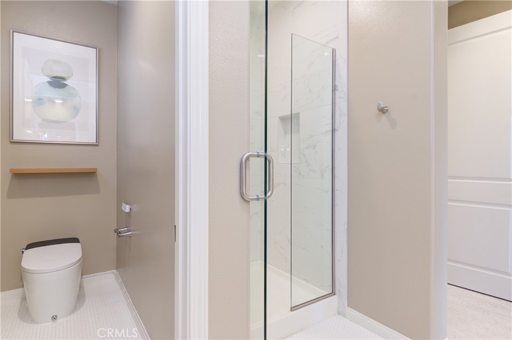 168 Spectacle Irvine, CA 92618 - Photo 23 of 42 a bathroom with a toilet