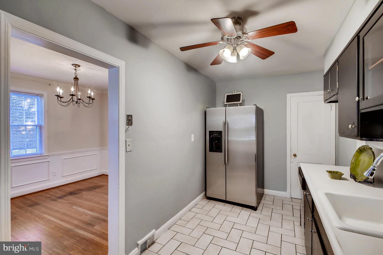 148 Hopkins Road Baltimore, MD 21212 - Photo 7 of 36 Kitchen with stainless refrigerator