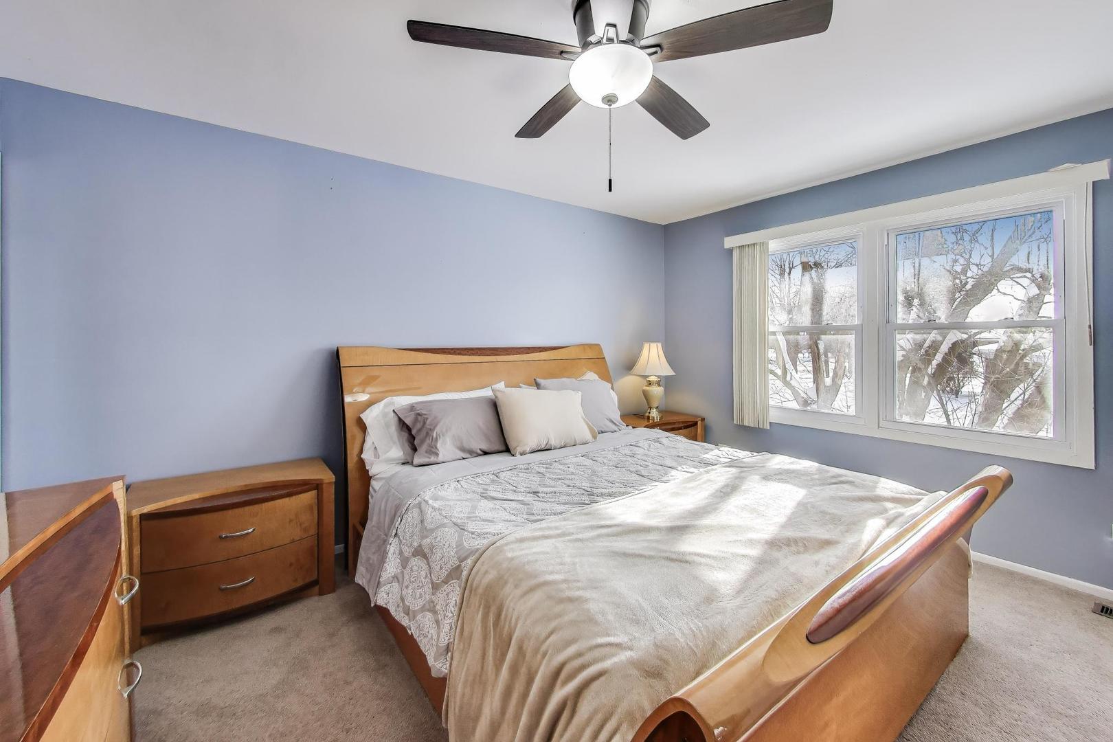 180 Prairie Drive Addison, IL 60101 - Photo 17 of 35 Gallery Image 17