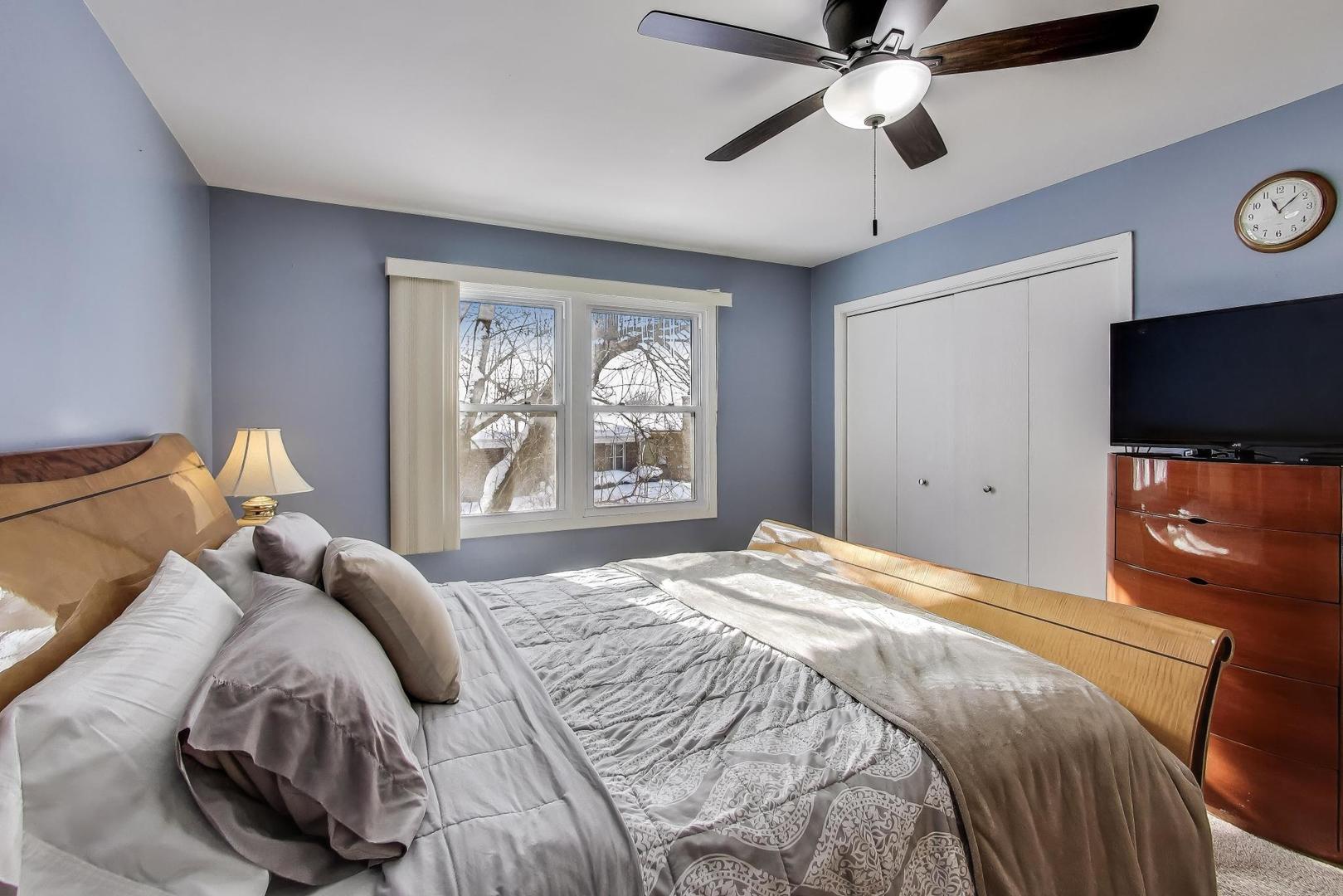 180 Prairie Drive Addison, IL 60101 - Photo 18 of 35 Gallery Image 18