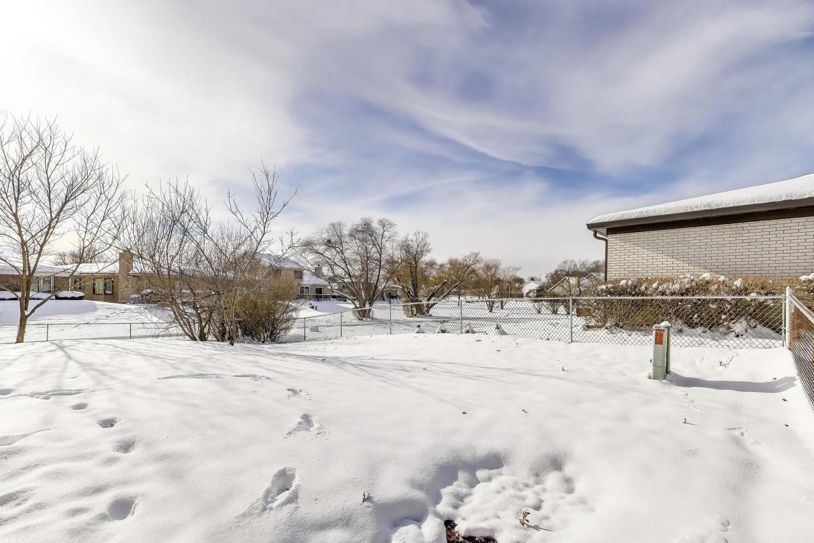 180 Prairie Drive Addison, IL 60101 - Photo 29 of 35 Gallery Image 29