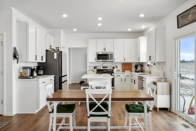 $458,000 | 1457 Collins Street, Elburn, IL 60119