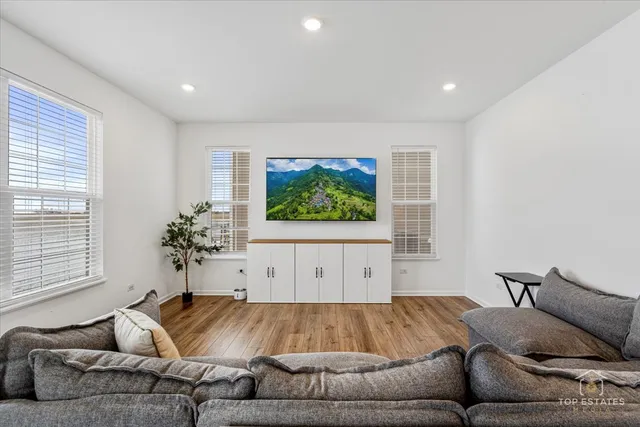 $458,000 | 1457 Collins Street, Elburn, IL 60119