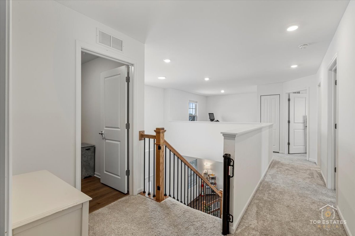 1457 Collins Street Elburn, IL 60119 - Photo 25 of 39 a view of a hallway with hallway