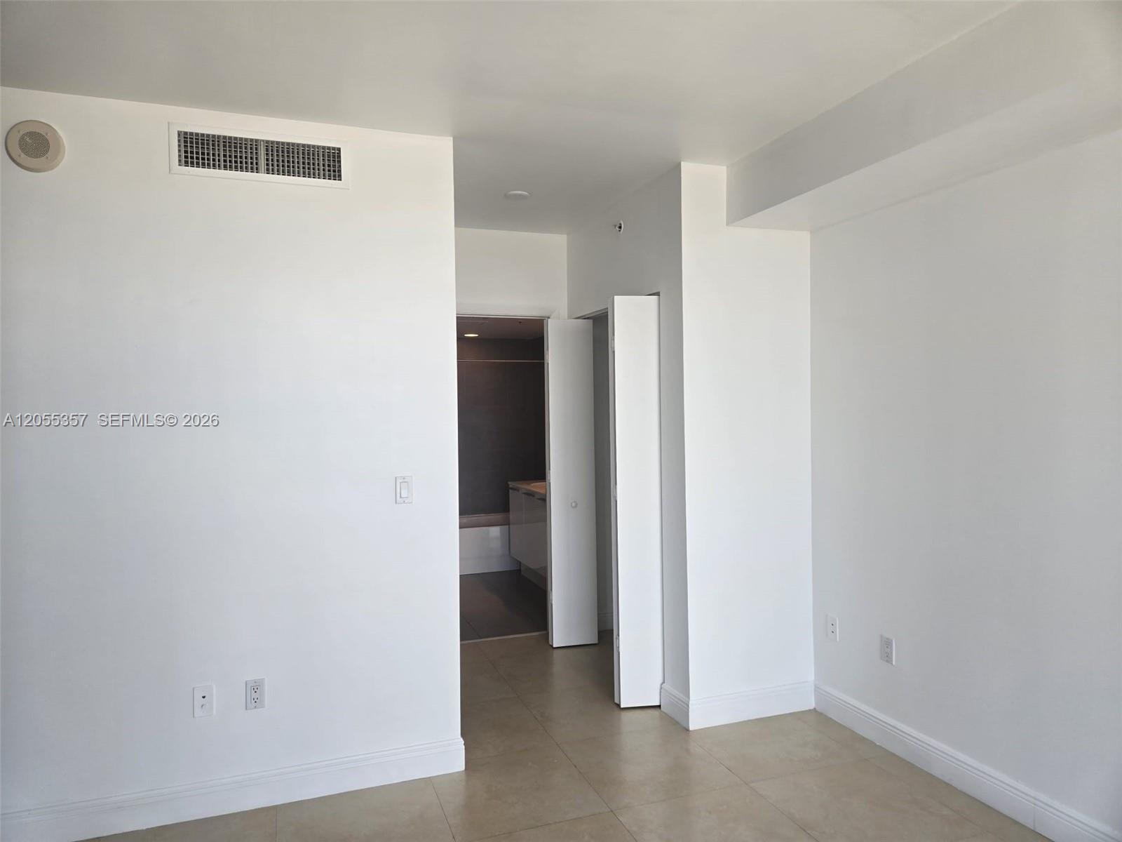 92 Southwest 3rd Street, Unit 1808 Miami, FL 33130 - Photo 13 of 60 Gallery Image 13