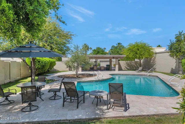 a street sign that is on a pole