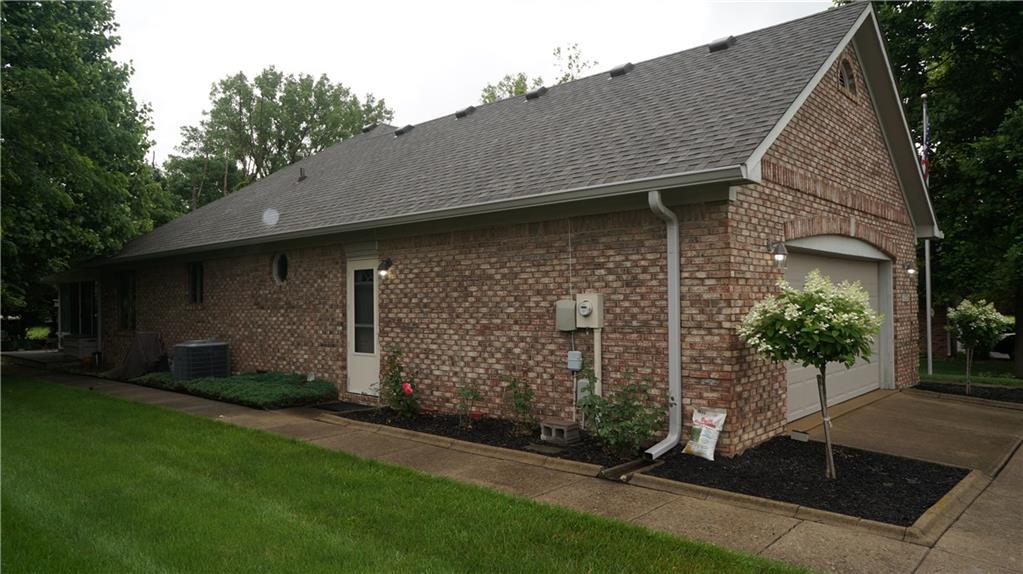 4328 Moss Ridge Lane Indianapolis, IN 46237 - Photo 22 of 43 Gallery Image 22