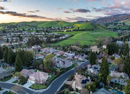 $2,590,000 | 500 Garrigan Court, Danville, CA 94506