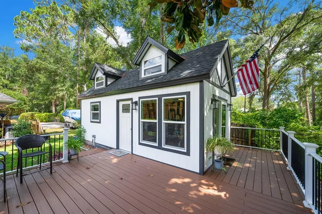 a view of a garden with a fountain