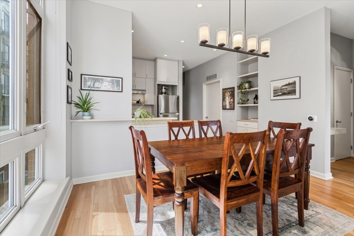 4150 North Sheridan Road, Unit 3S Chicago, IL 60613 - Photo 8 of 20