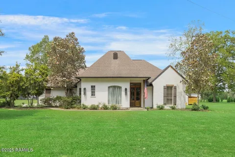 $592,500 | 104 Gatehouse Drive, Carencro, LA 70520
