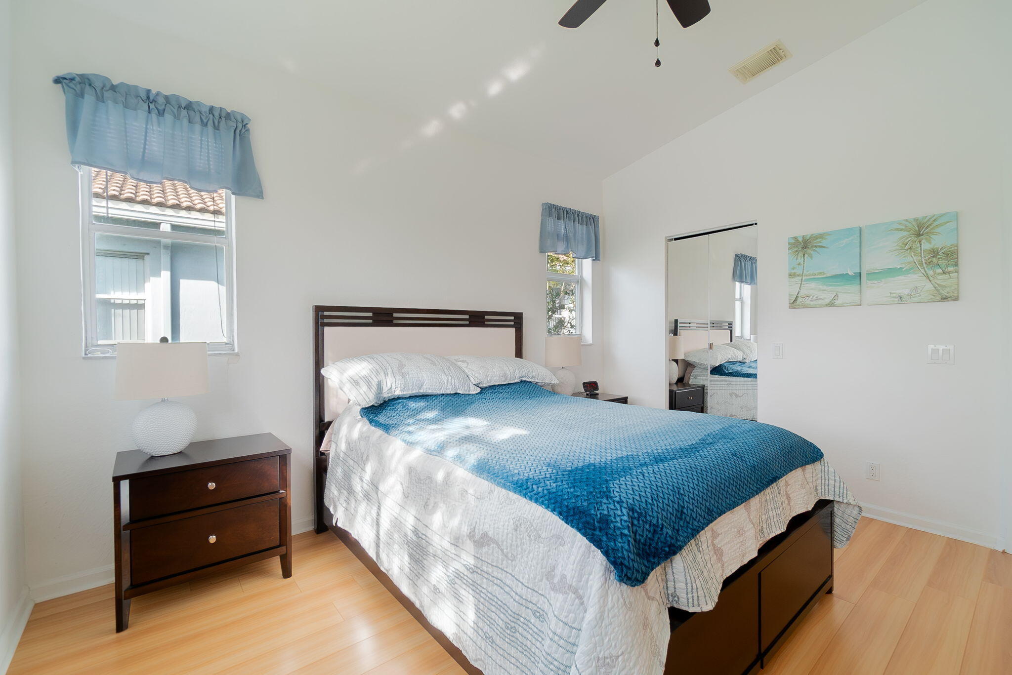 3165 Laurel Ridge Circle Riviera Beach, FL 33404 - Photo 18 of 32 Master bedroom