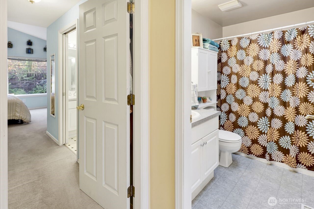 840 Nevada Street Bellingham, WA 98229 - Photo 20 of 38 a bathroom with a toilet and a shower